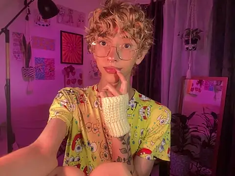 lyamthommpson online show from February 23, 4:14 am