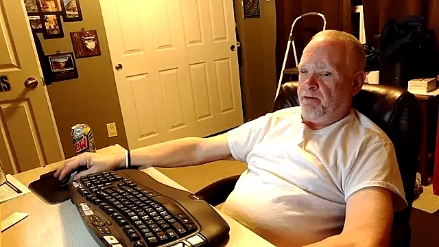 Snapshot of nobledad chatting on November 2, 1:54 am nobledad online show from November 2, 1:54 am