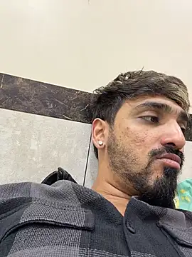 hornyguy271192 online show from February 18, 5:10 pm