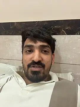 hornyguy271192 online show from February 12, 2:56 pm