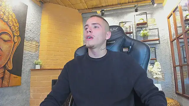 Snapshot of JordanThompson_ chatting on March 19, 7:38 pm JordanThompson online show from March 19, 7:38 pm