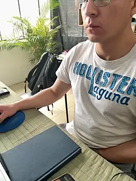 97banana online show from September 29, 8:05 pm