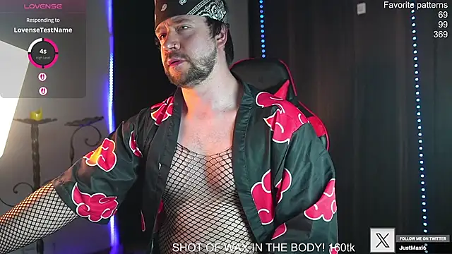 just maxii online show from April 11, 9:40 pm