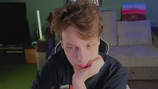 TeddyLiLboy online show from April 4, 6:49 pm