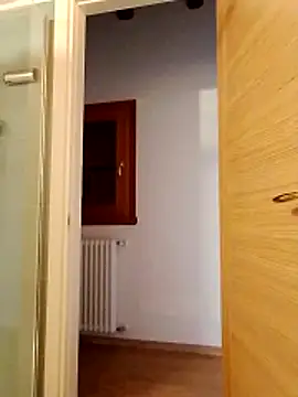 Snapshot of Anastasio33 chatting on October 28, 6:27 am Anastasio33 online show from October 28, 6:27 am