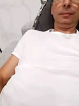 Snapshot of Anastasio33 chatting on September 19, 5:52 am Anastasio33 online show from September 19, 5:52 am