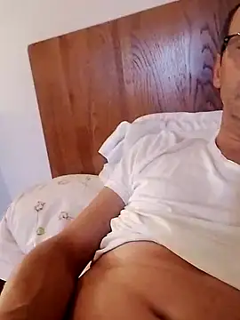 Snapshot of Anastasio33 chatting on September 14, 6:15 am Anastasio33 online show from September 14, 6:15 am