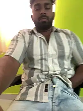 Handsomehunk 4U online show from February 27, 8:50 am