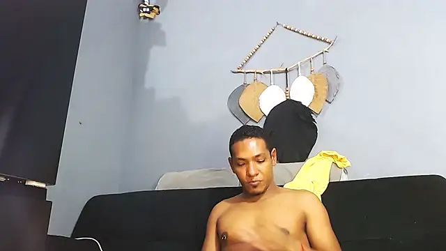 Grandeygruesa1 online show from February 1, 6:12 am