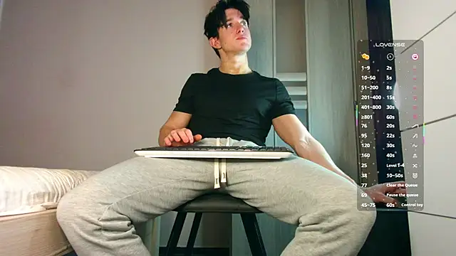 ChristianLevine  online show from December 20, 3:19 pm