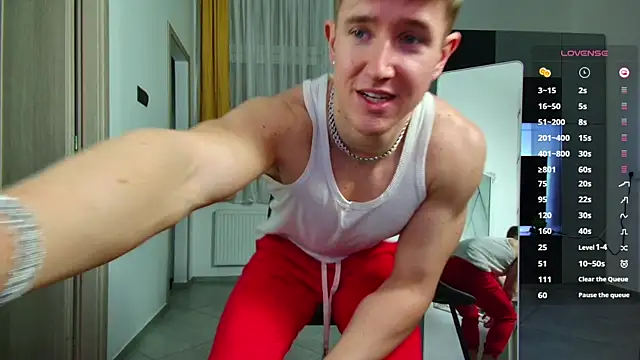 ChristianLevine  online show from September 28, 7:34 pm