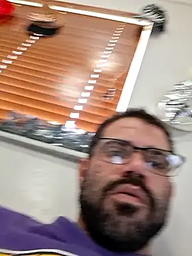 Zander823 online show from February 26, 8:10 pm