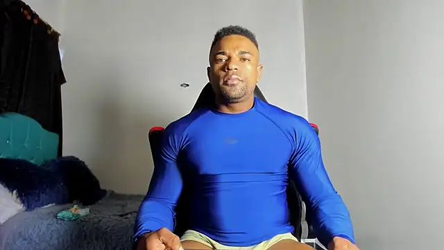 estebanlobo- online show from November 19, 12:54 am