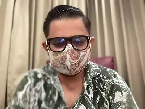 Snapshot of slavekinky001 chatting on September 16, 7:14 pm slavekinky001 online show from September 16, 7:14 pm