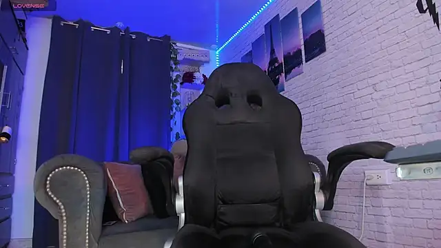 Naughty Charly online show from January 29, 7:00 pm