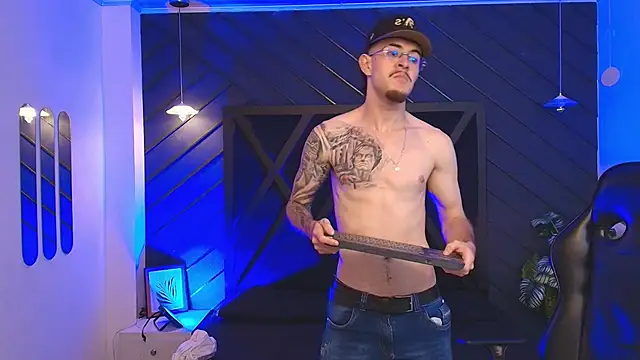 CodyWalkerR online show from March 3, 5:15 am