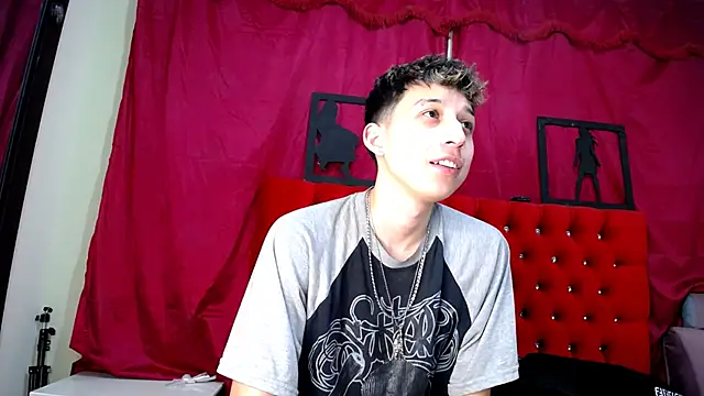 Snapshot of _Thomas_hot_ chatting on March 14, 1:59 am Thomas hot online show from March 14, 1:59 am