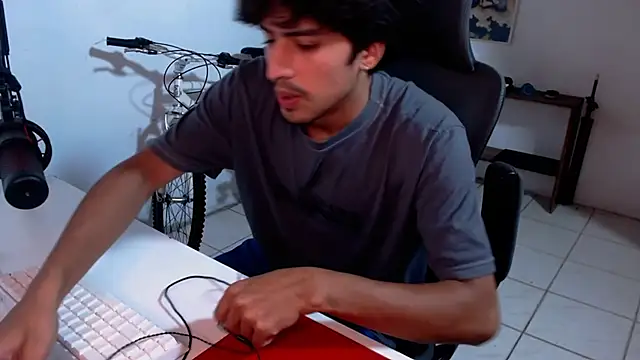 Thieves9 online show from November 13, 3:44 am