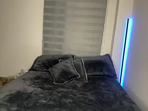 MrUniverse  online show from March 16, 5:47 am