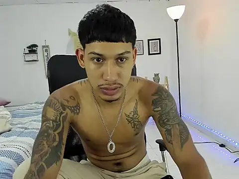 slim master12 online show from February 3, 10:59 pm