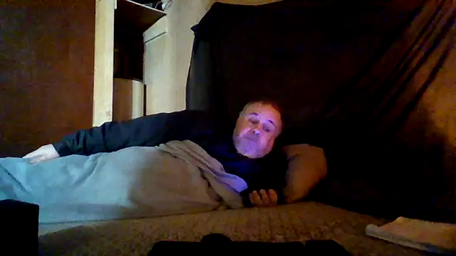 Nightshade7712 online show from January 31, 11:03 pm