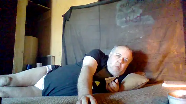 Snapshot of Nightshade7712 chatting on October 16, 5:54 pm Nightshade7712 online show from October 16, 5:54 pm