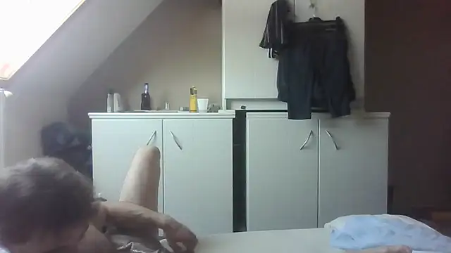 Vekie 007 online show from August 2, 5:39 am