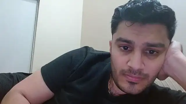 robintoit online show from December 22, 4:26 pm