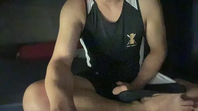 FRIENDLY-GIANT89 online show from January 18, 6:10 pm