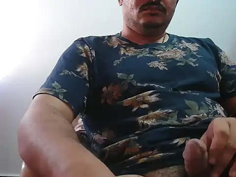 naughtymike0007 online show from April 21, 1:53 am