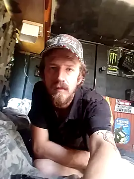 hothippie420 online show from September 14, 5:37 pm