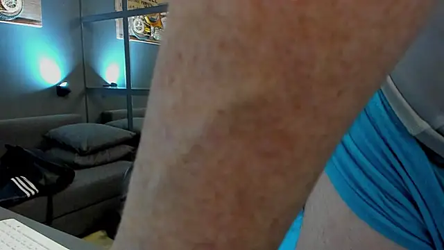 AronGrant online show from March 30, 10:27 am