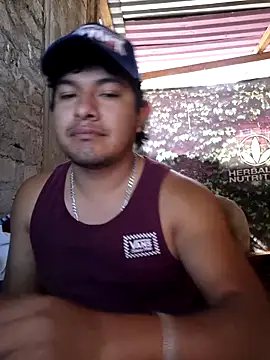 GusssHOT online show from April 9, 3:18 pm