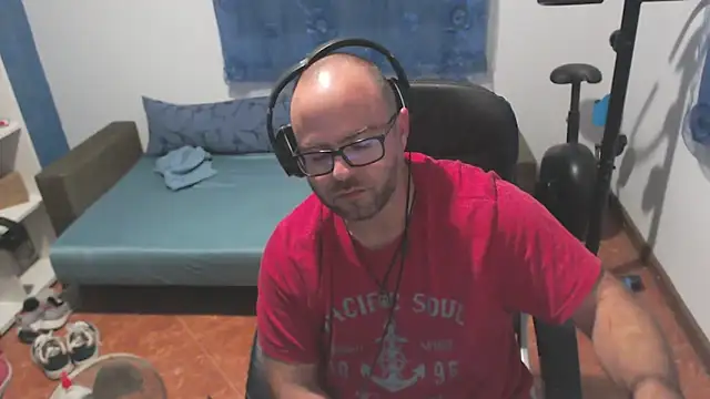 ravingr4d4 online show from September 14, 10:34 pm