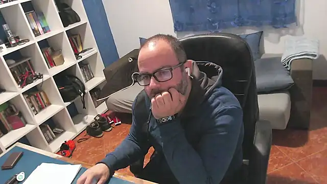 ravingr4d4 online show from November 19, 11:26 pm