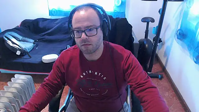 ravingr4d4 online show from January 16, 2:30 pm