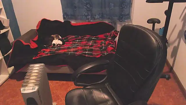 ravingr4d4 online show from March 2, 10:34 pm