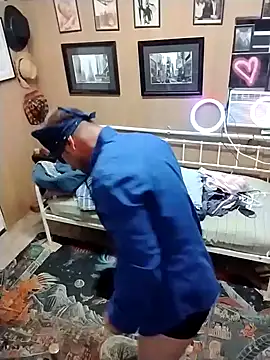 AlphaAlluring69 online show from December 10, 3:52 am