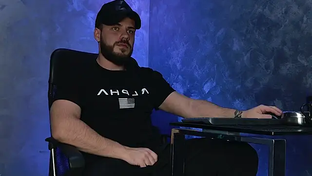 juliusmasters online show from December 14, 7:32 pm