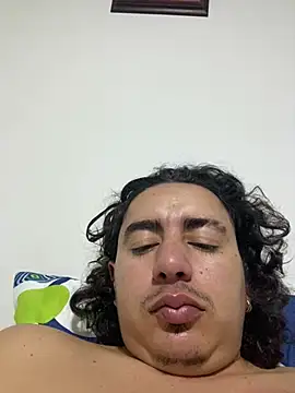 DanielGomez9 online show from April 3, 5:48 am