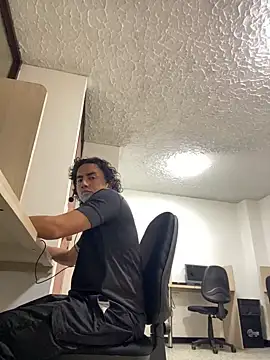 DanielGomez9 online show from February 12, 5:08 pm