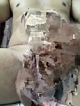 Snapshot of stud501 chatting on October 27, 5:59 pm stud501 online show from October 27, 5:59 pm