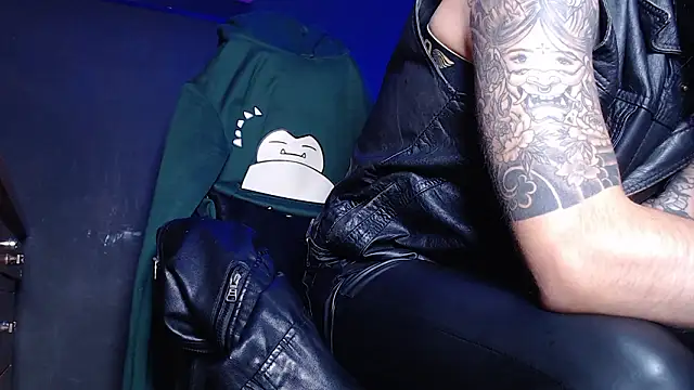 Dicaprioo  online show from February 17, 4:22 am