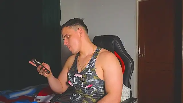 Regansmiths online show from December 6, 4:47 am