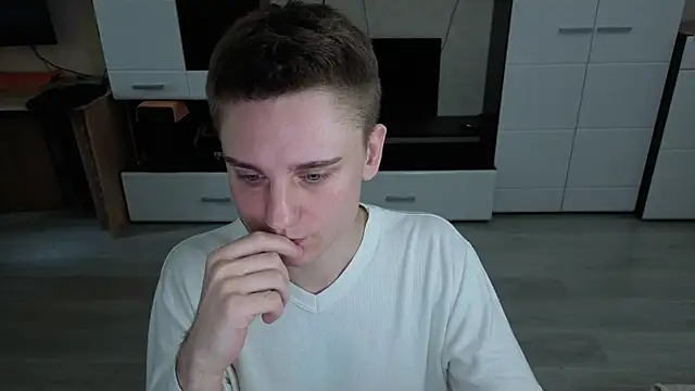 angryzan online show from November 28, 7:11 am