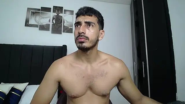 Snapshot of muscle_ares chatting on February 11, 11:43 am muscle ares online show from February 11, 11:43 am