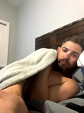 Snapshot of caliguy37 chatting on September 13, 4:02 am caliguy37 online show from September 13, 4:02 am