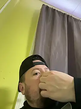 husband4555 online show from March 30, 10:00 pm