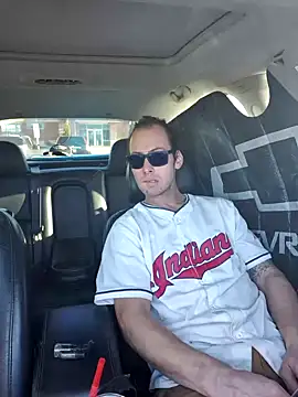 cdressupdiva online show from December 17, 3:17 pm