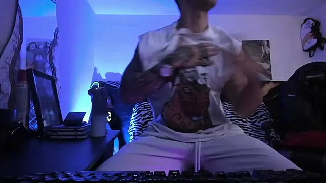 Sisoyalejo420 online show from December 16, 2:18 am